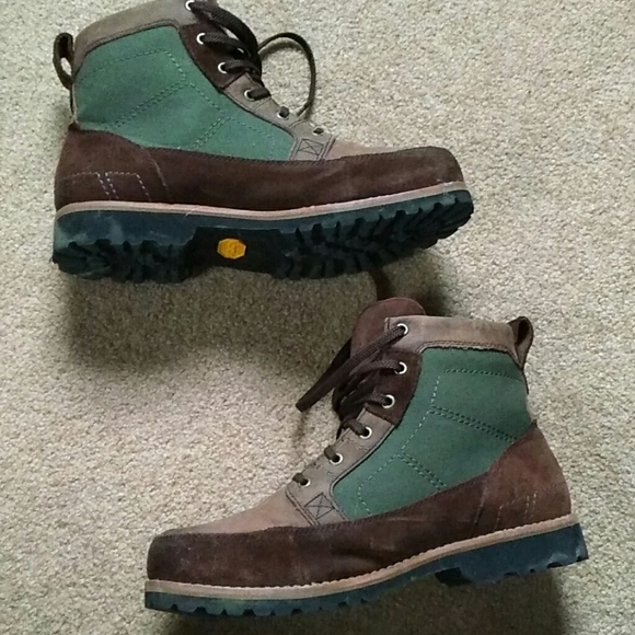 Cabela's Other - Green and brown mens Cabela's boots